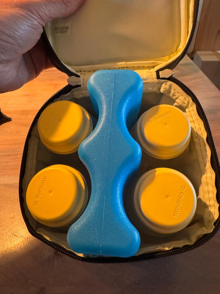 Medela Freestyle borstkolf set, compleet met accessoires, Ophalen of Verzenden, Gebruikt, Borstkolf