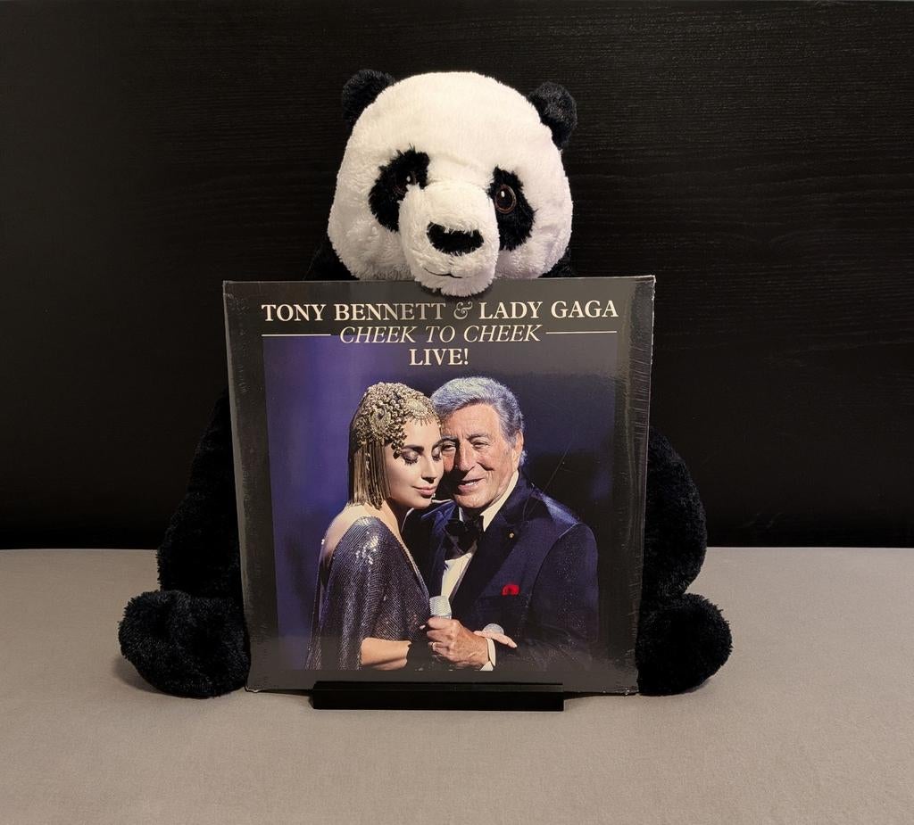 Tony Bennett & Lady Gaga – Cheek to Cheek Live!, 2010 - 2019, Originele persing, Ophalen of Verzenden, Zo goed als nieuw