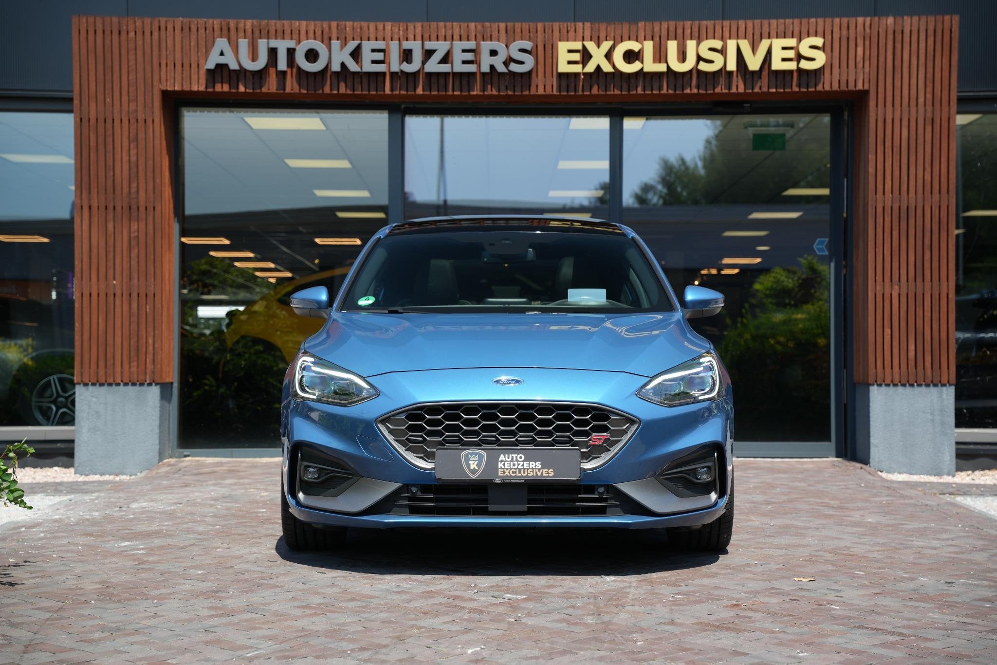Ford Focus 2.3 EcoBoost ST-X Panorama dak 280PK, 1408 kg, Stof, Gebruikt, Euro 6