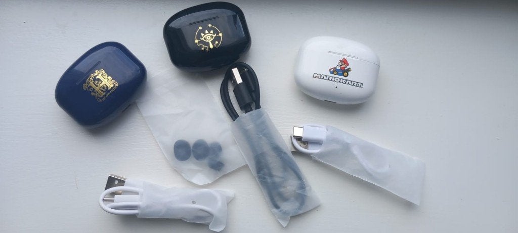 3x Jongens Oordopjes (Mario Kart + Zelda), Telecommunicatie, Ophalen of Verzenden, Zo goed als nieuw, Bluetooth
