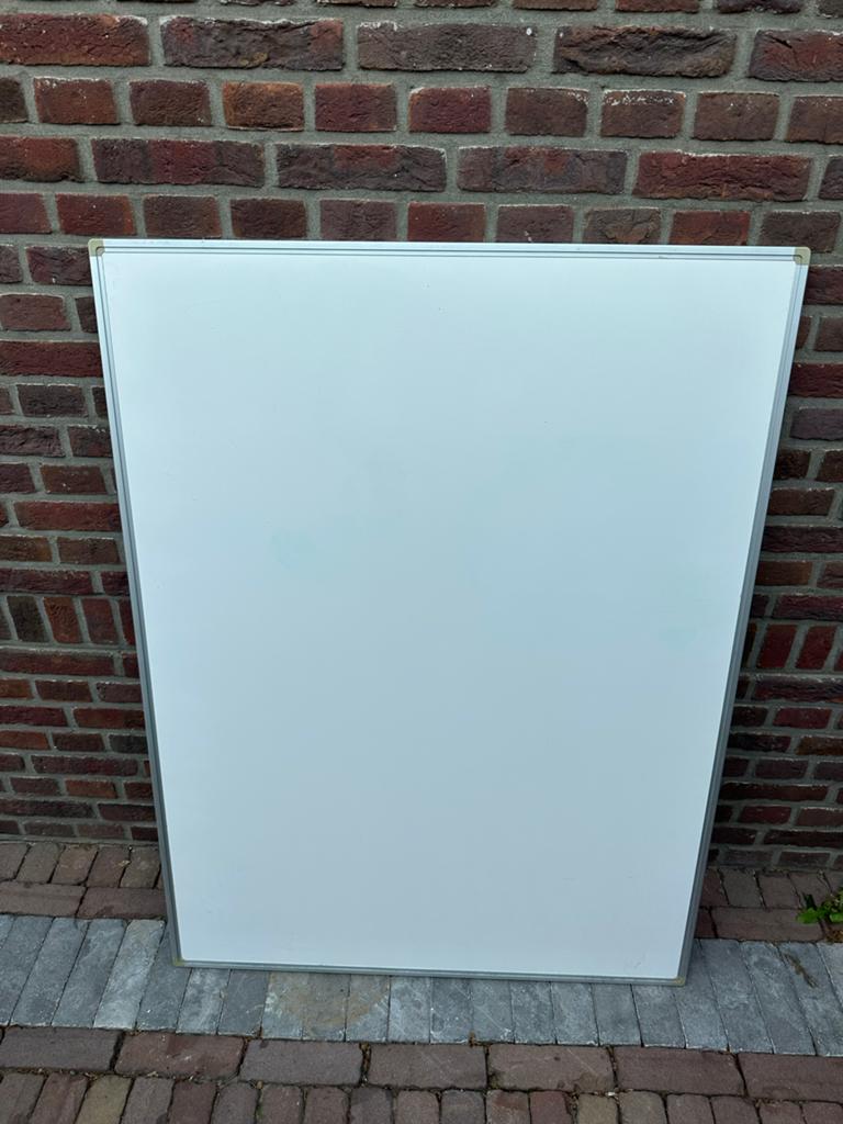 whiteboards 90x120 (2 stuks op voorraad), Ophalen, Gebruikt, Whiteboard
