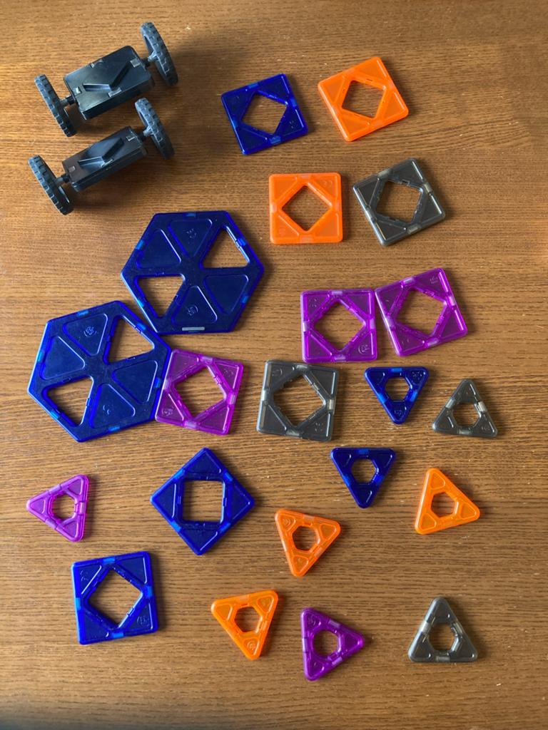 Playtive Magnetisch Bouwset - Magnetische Tegels en Wielen, Ophalen, Gebruikt, Overige merken