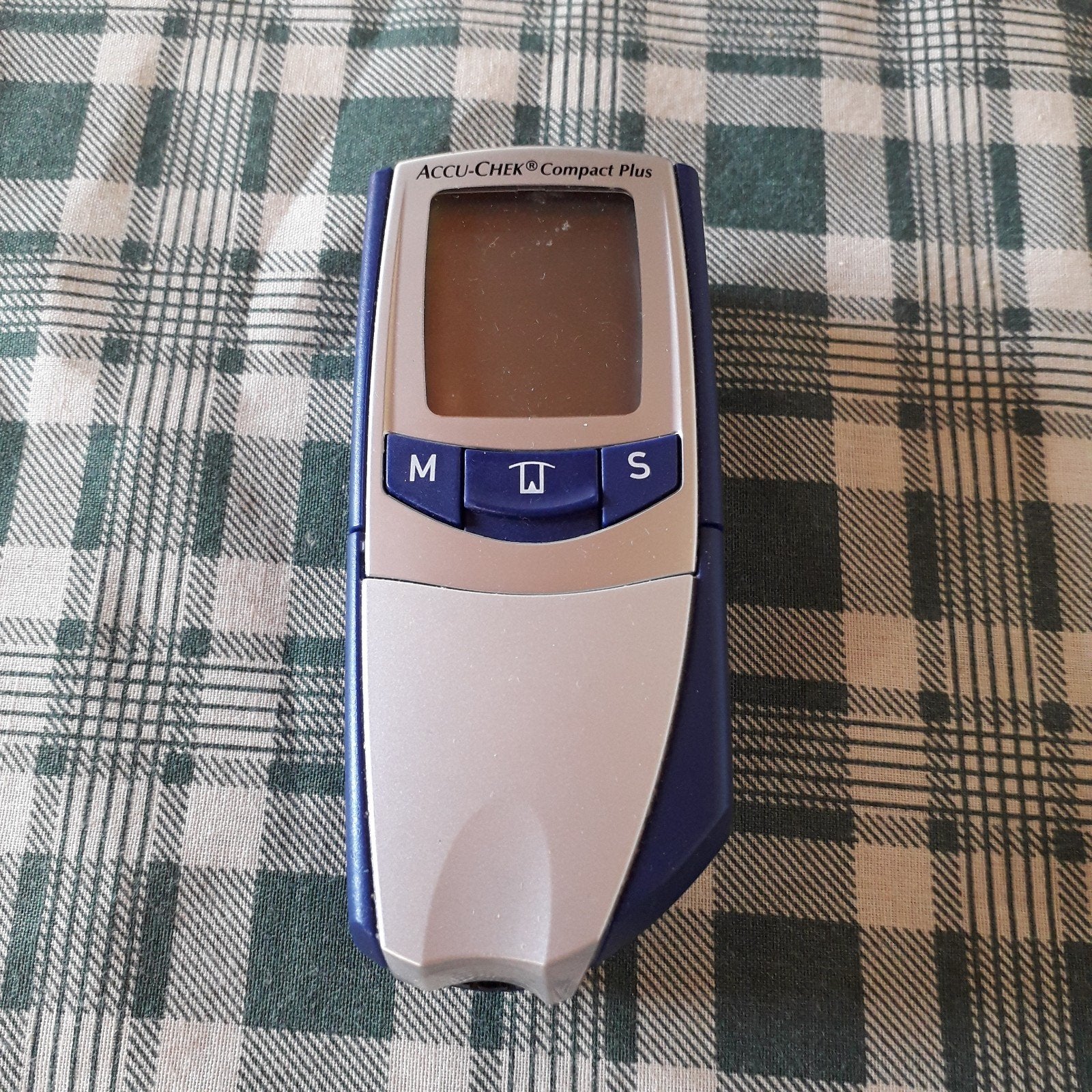 Accu-chek compact plus bloedglucosemeter voor onderdelen, Ophalen