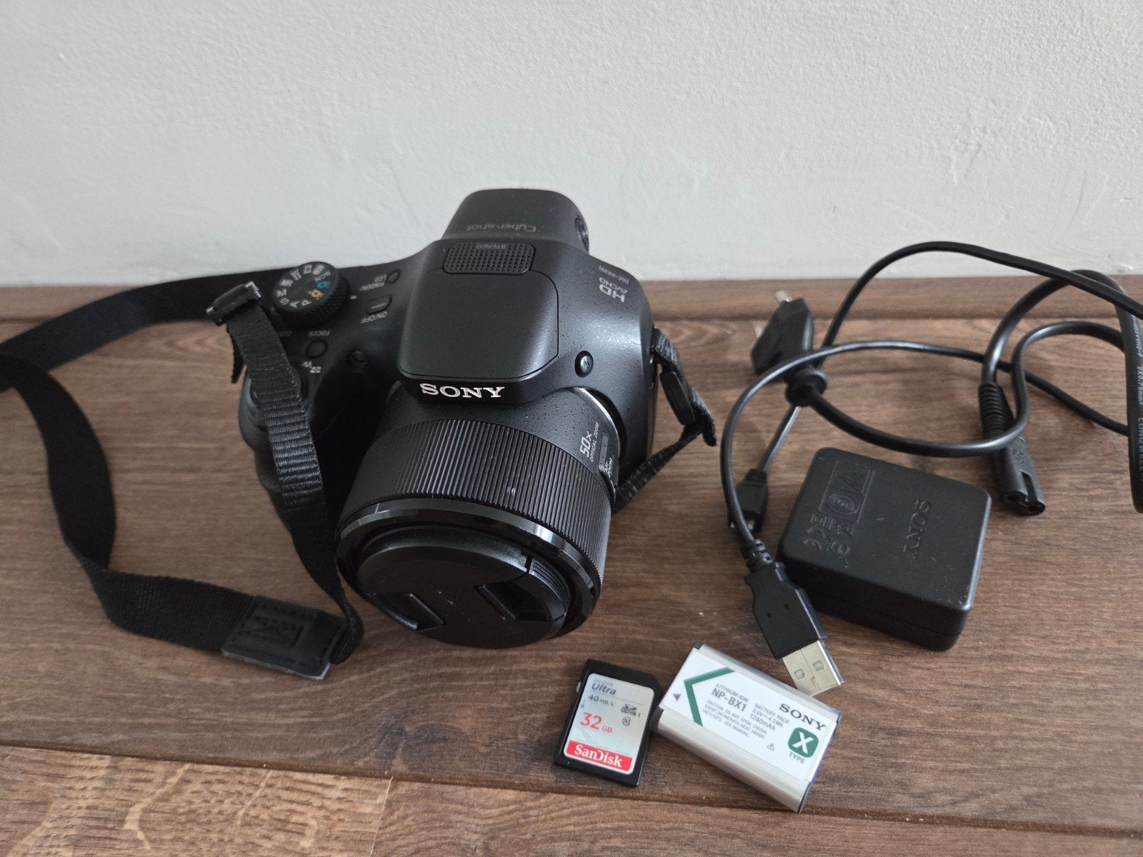 Sony Cybershot DSC-HX400V Bridgecamera met 50x optische zoom, Audio, Tv en Foto, Fotocamera's Digitaal, Zo goed als nieuw, Bridgecamera