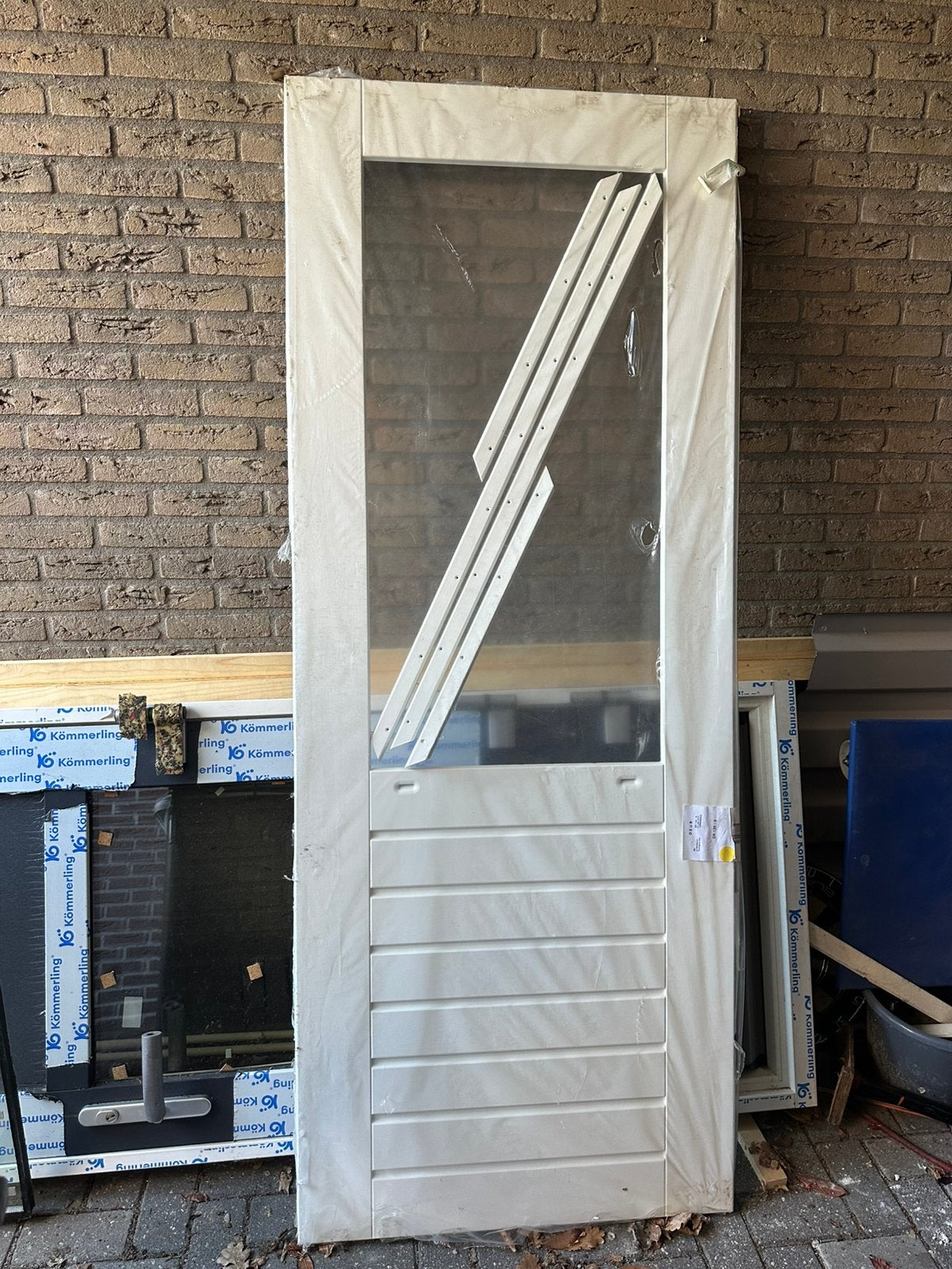Houten witte buitendeur, Ophalen, Minder dan 80 cm, Nieuw, 200 tot 215 cm