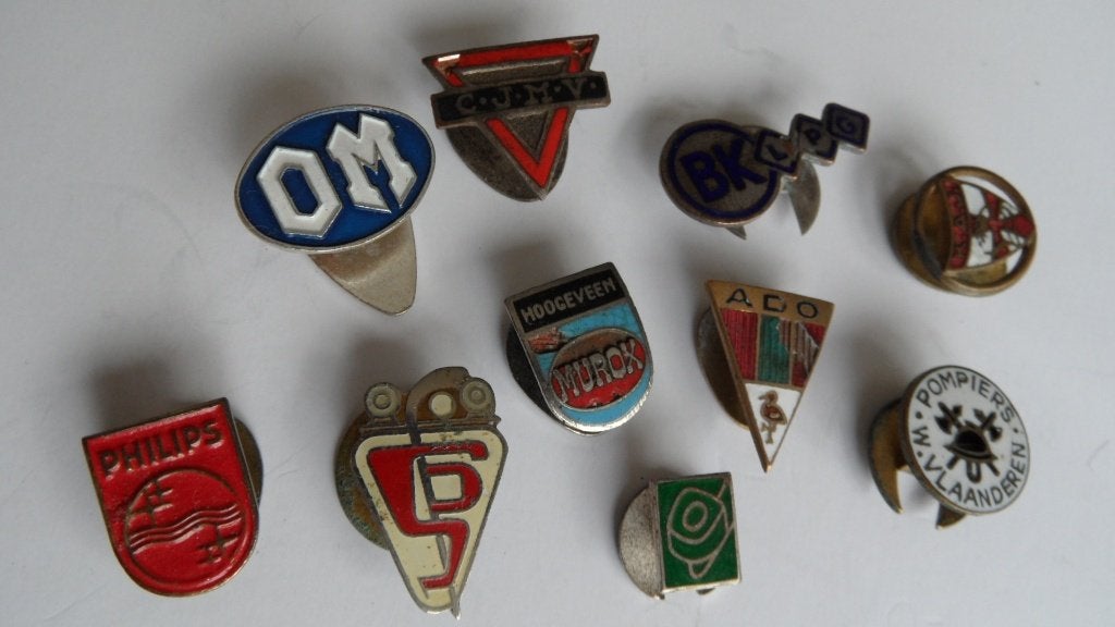 Oude knoopsgat spelden 10 x assortie, Verzenden, Gebruikt, Merk, Speldje of Pin