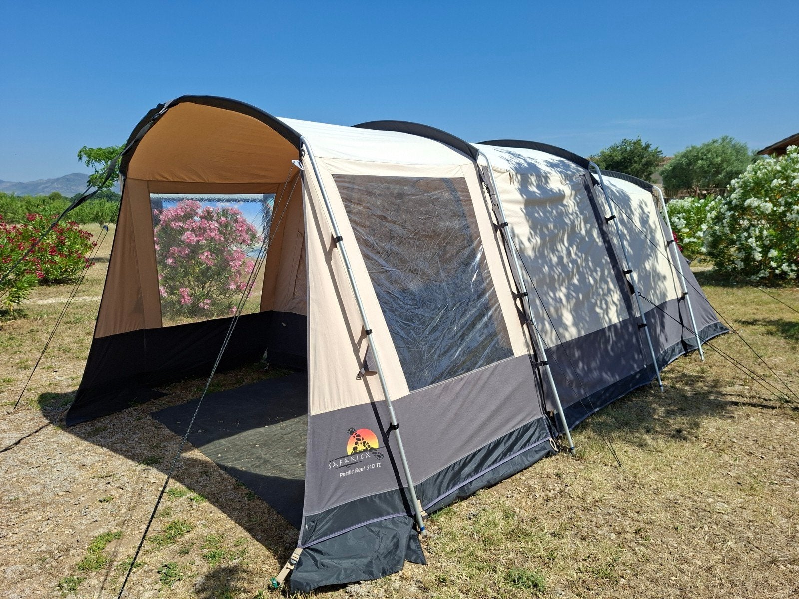 Tent Pacific reef 310 TC, Ophalen, Gebruikt