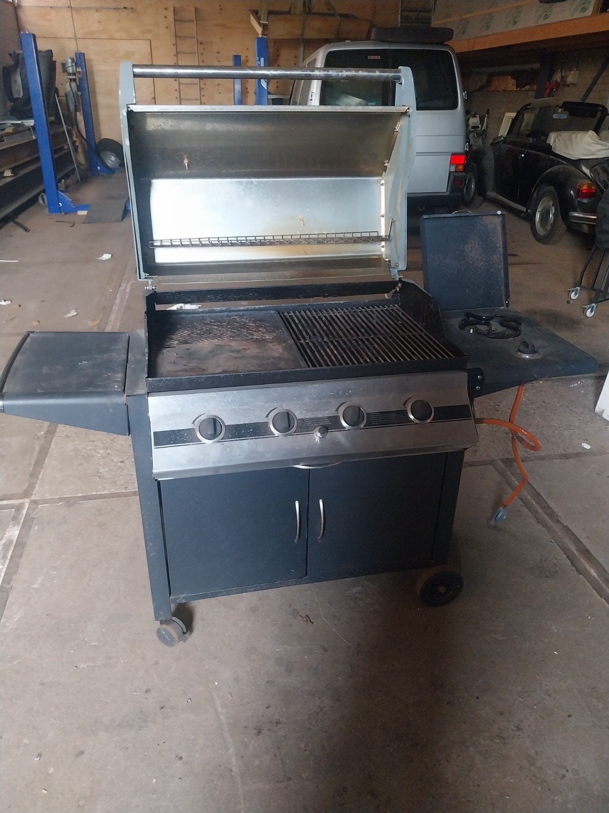 Grote  gasbarbecue, Tuin en Terras, Gasbarbecues, Ophalen