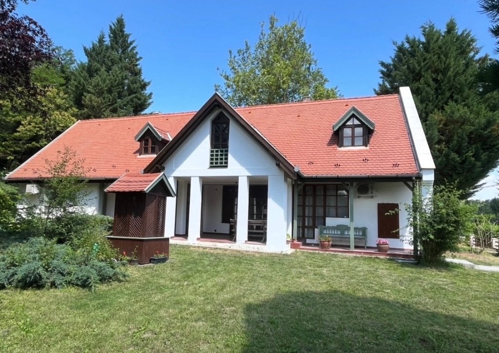 3528 BJ, Vakantie, 4 of meer slaapkamers, Dorp, Aan meer of rivier, Eigenaar