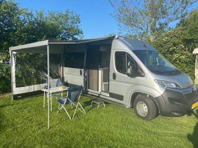 Professionele zelfbouw camper Citroën Jumper, 2021 39650 km, Caravans en Kamperen, Campers, Overige merken, Afzuigkap, Airbags