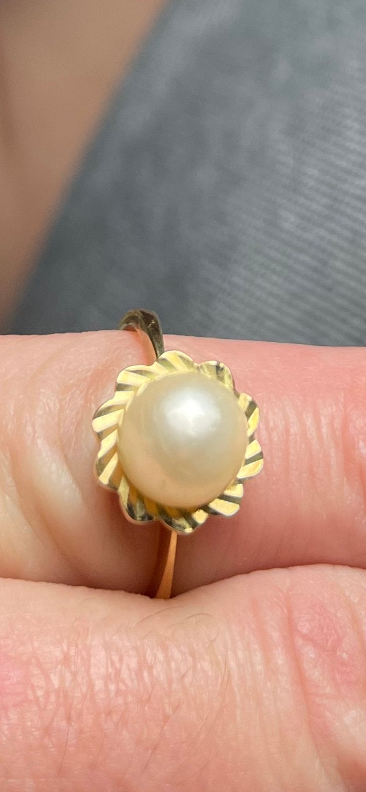 Vintage 18k Gouden ring met zoutwater parel, Ophalen, Zo goed als nieuw, 17 tot 18, Dame
