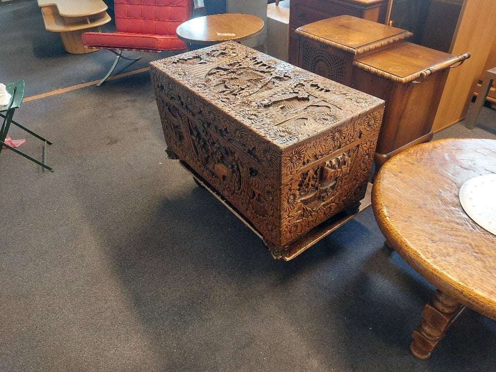 antieke  kamferhouten kist ( 501096), Ophalen