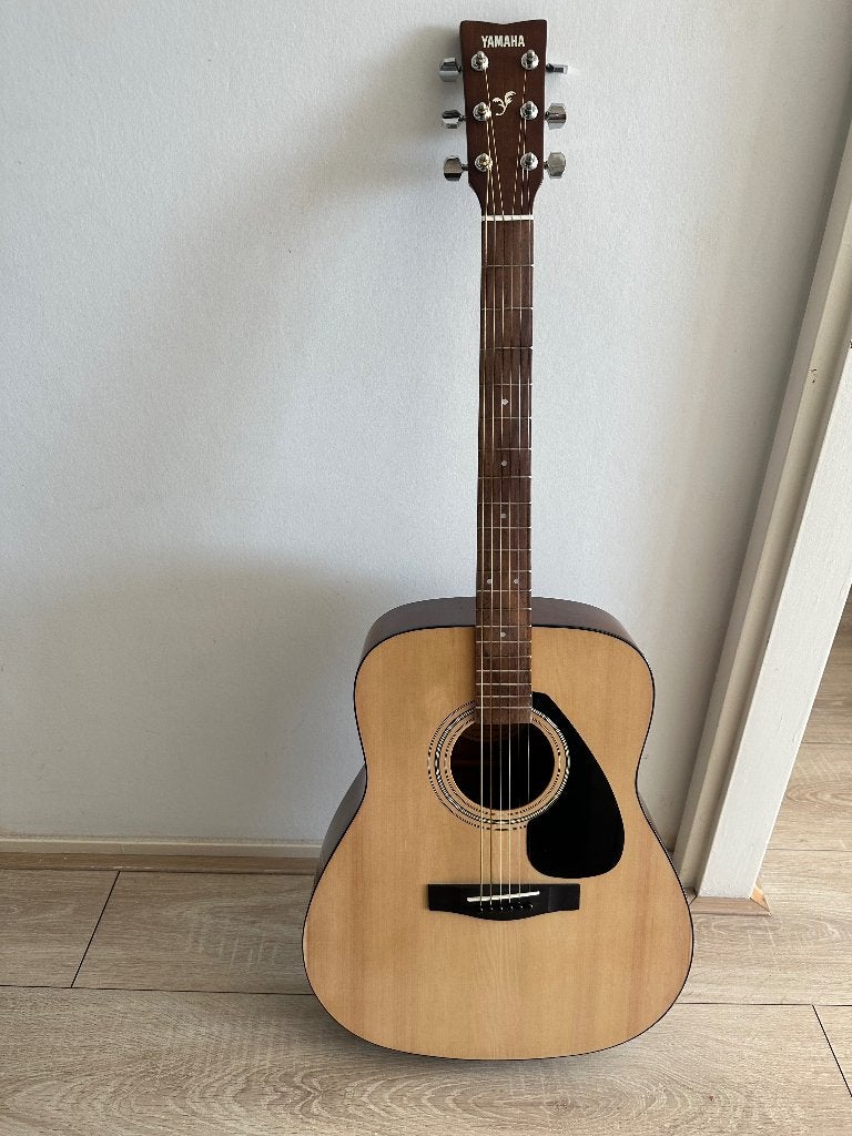 Yamaha F310 Acoustic Guitar/ Gitaar + Gig Bag + Accessories, Ophalen of Verzenden, Zo goed als nieuw, Klassieke of Spaanse gitaar