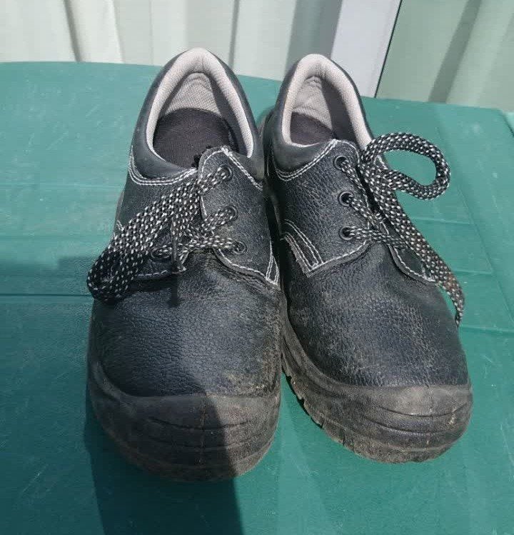 Zwarte Werkschoenen Maat 43, Ophalen of Verzenden, Gedragen, Zwart, Werkschoenen