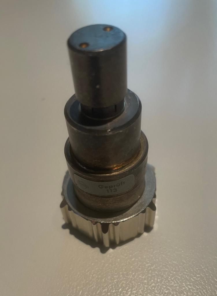 Dummyload   7/16  Male, Ophalen of Verzenden, Gebruikt