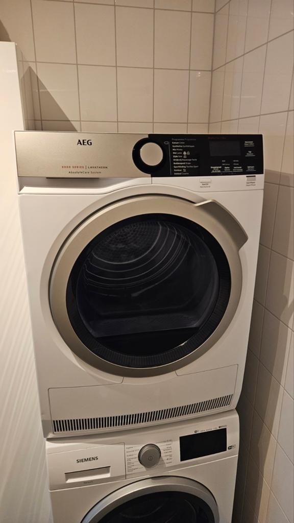 AEG Lavatherm 8000 Serie Warmtepompdroger, Witgoed en Apparatuur, Wasdrogers, Gebruikt, Condens, Voorlader, 8 tot 10 kg, 85 tot 90 cm