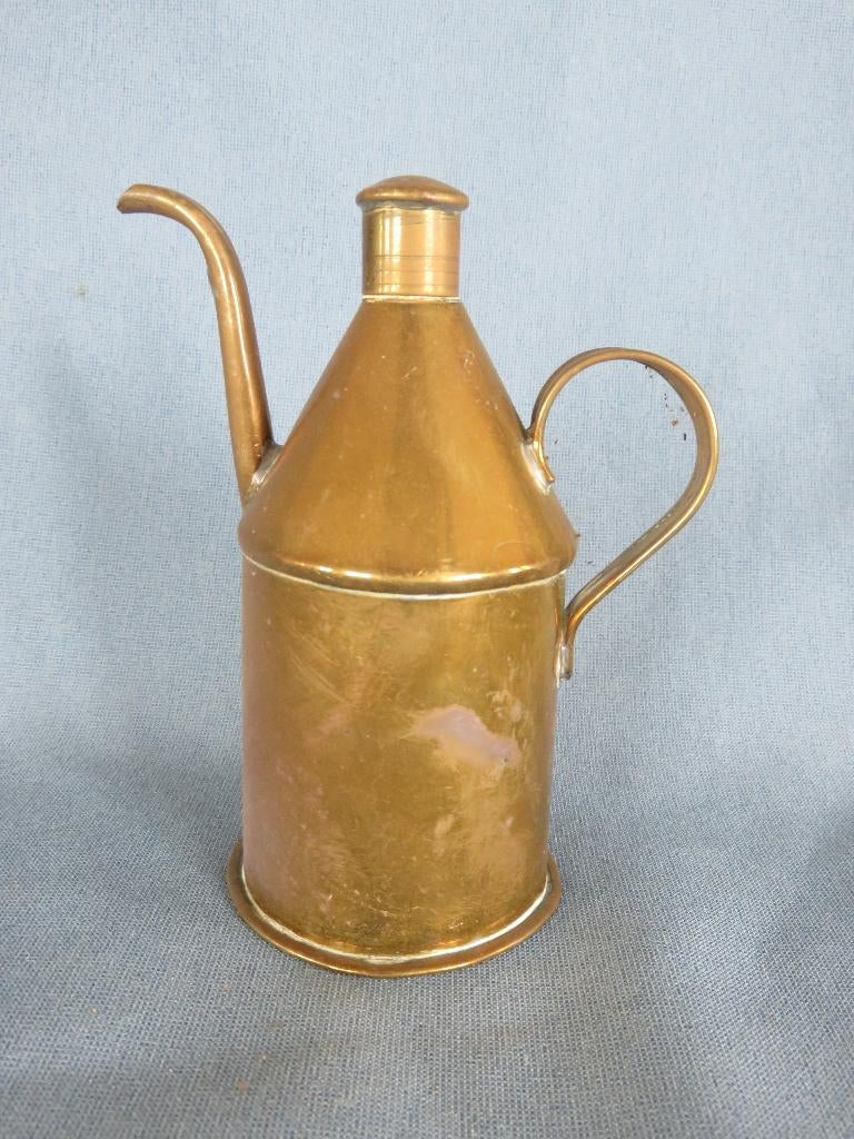 Oliekannetje in geel koper - 19e - 20e eeuw, Ophalen of Verzenden, Koper