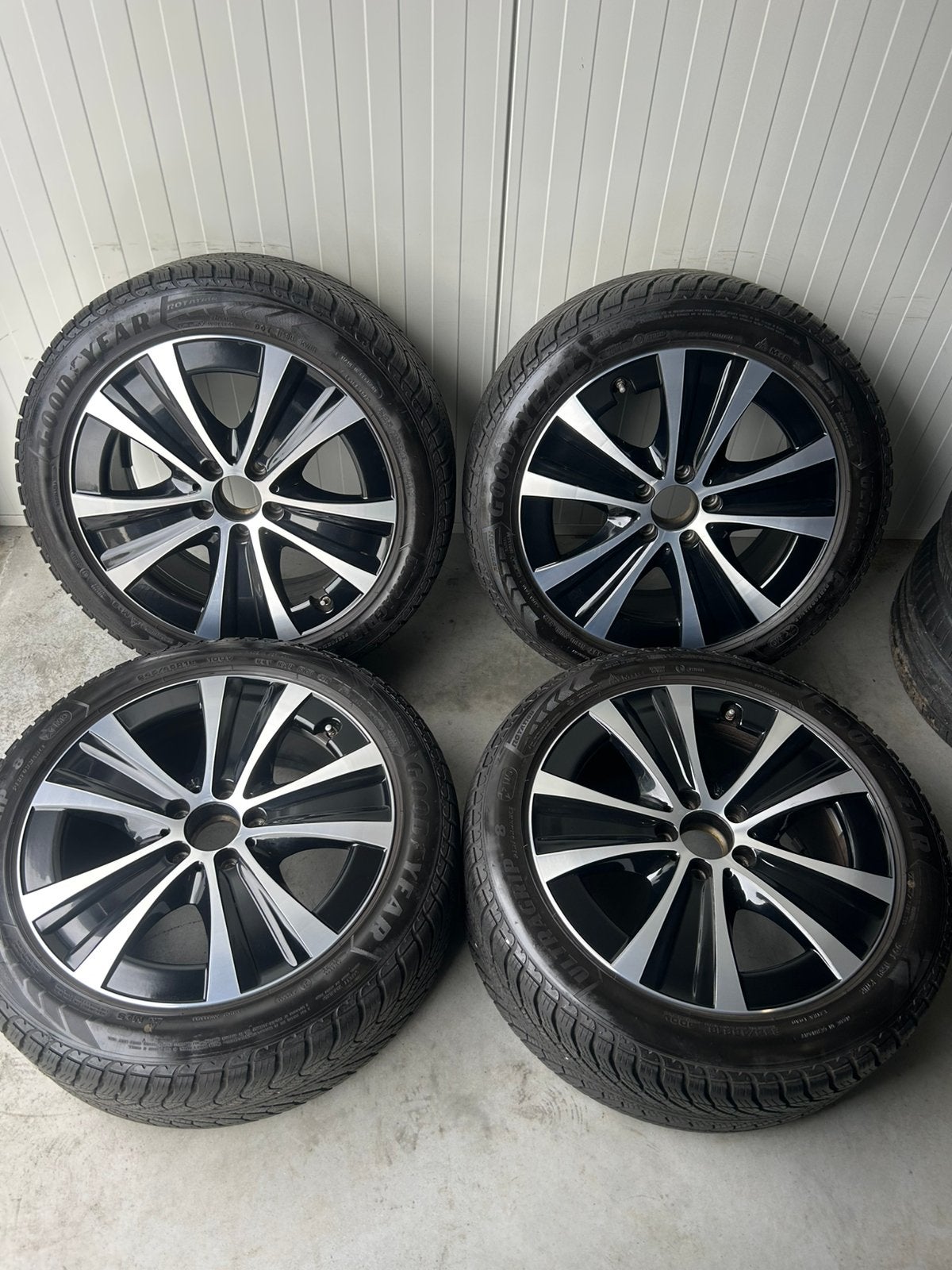 Originele Mercedes E Klasse Vito W213 5x112 18 Inch Winter, Auto-onderdelen, 19 inch, 245 mm, Banden en Velgen, Winterbanden