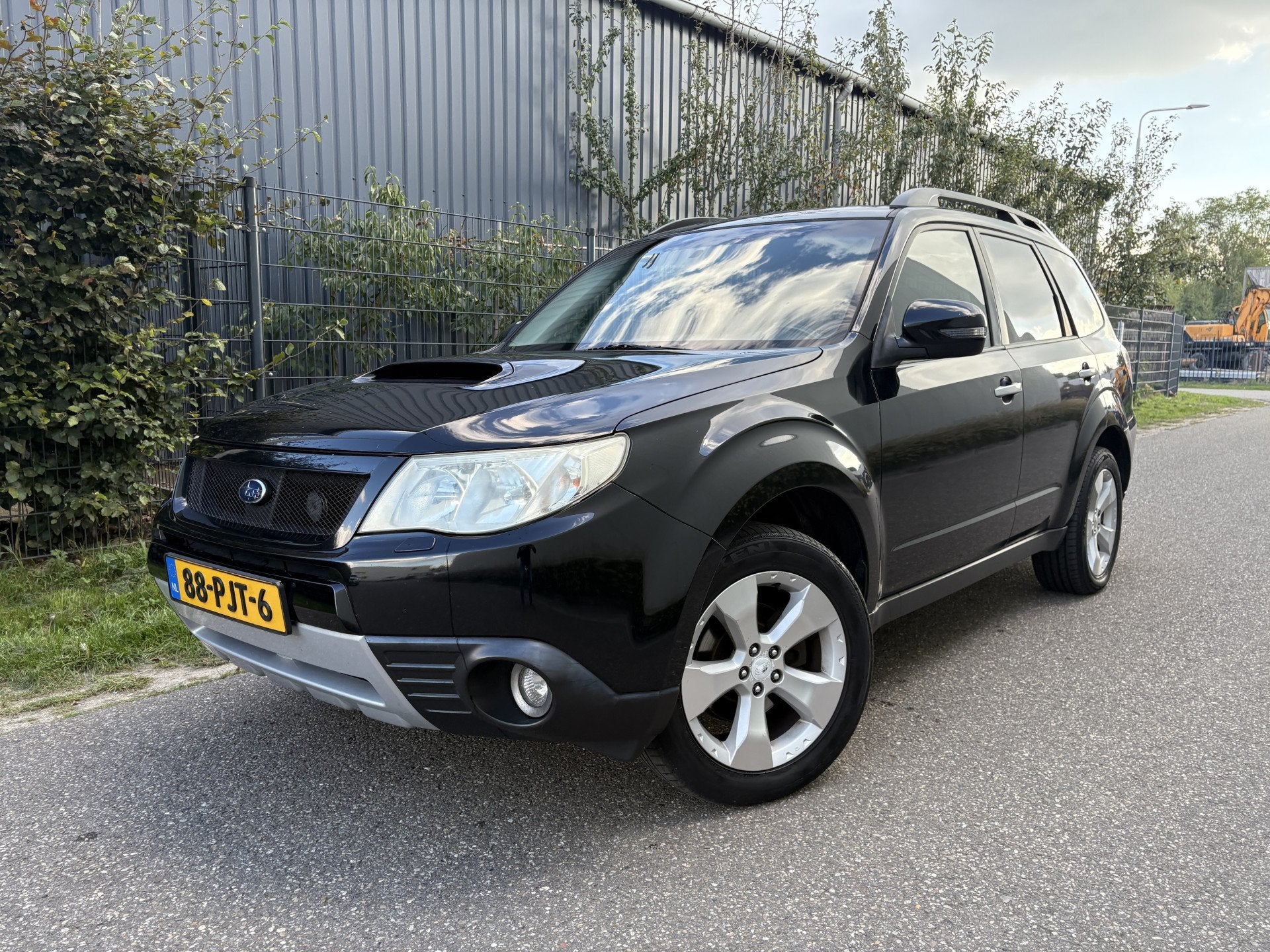 Subaru Forester 2.0 D XS Luxury / AWD / NAVI / AIRCO ECC / C, Auto's, Gebruikt, 4 cilinders, 2000 kg, Zwart