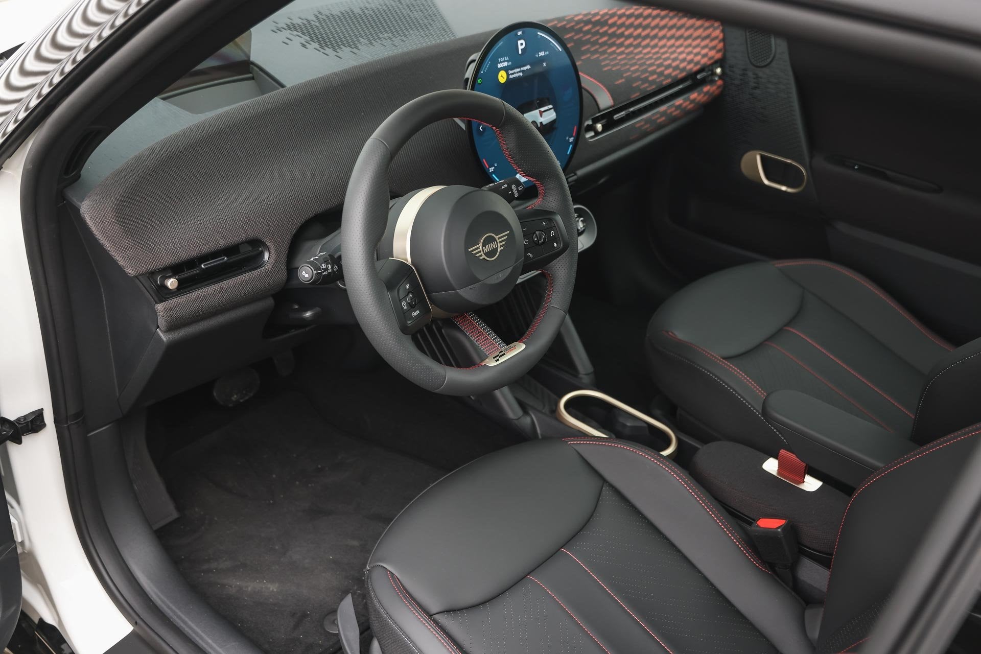 MINI Hatchback Cooper E / John Cooper Works / Pakket M / Joh, Auto's, Dealer onderhouden, Stof, Met garantie (alle), 4 stoelen