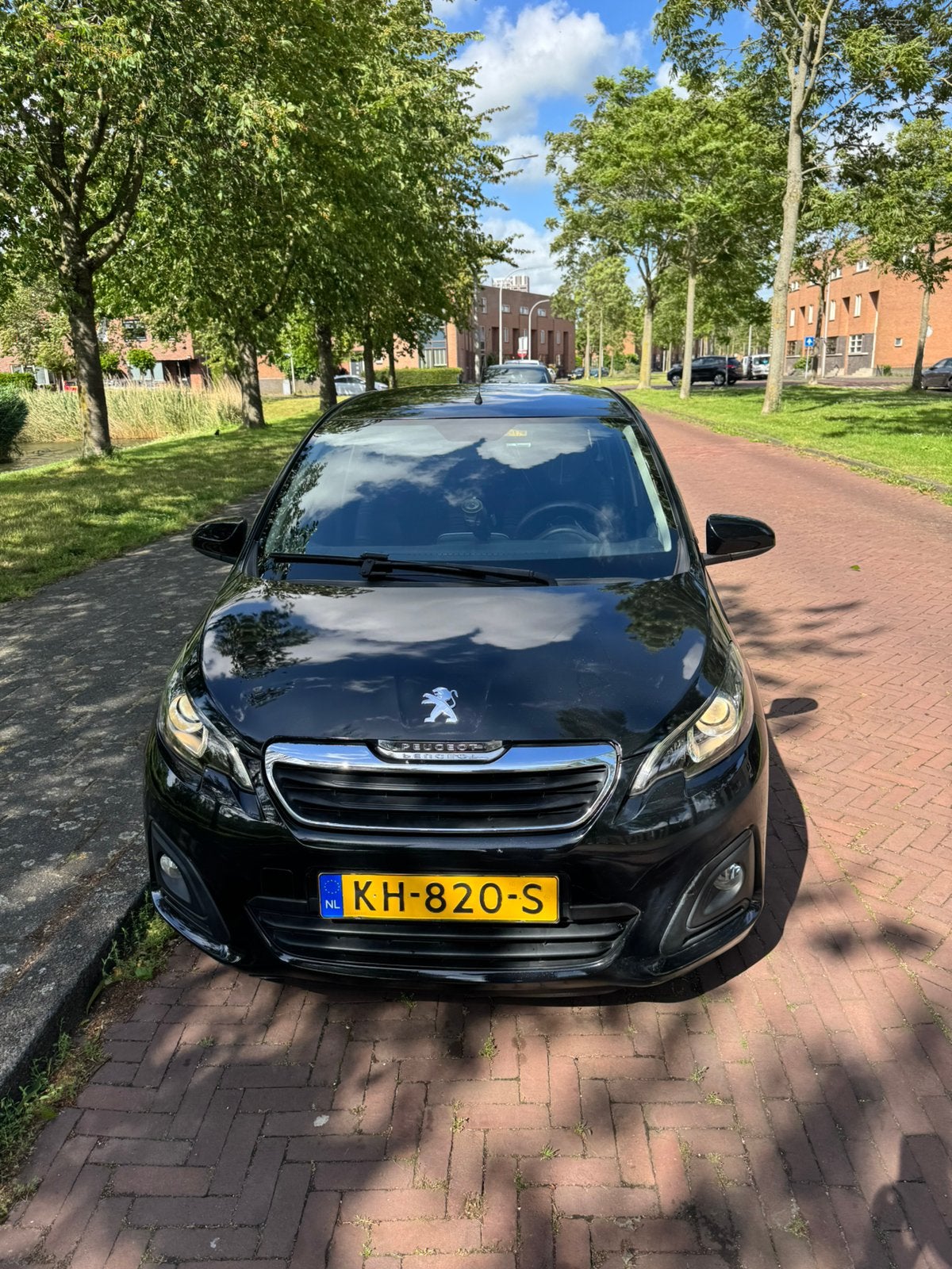 Peugeot 108 1.0 12V E-vti 51KW 5DR 2016 Zwart, Auto's, Peugeot, Voorwielaandrijving, Stof, 4 stoelen, Zwart