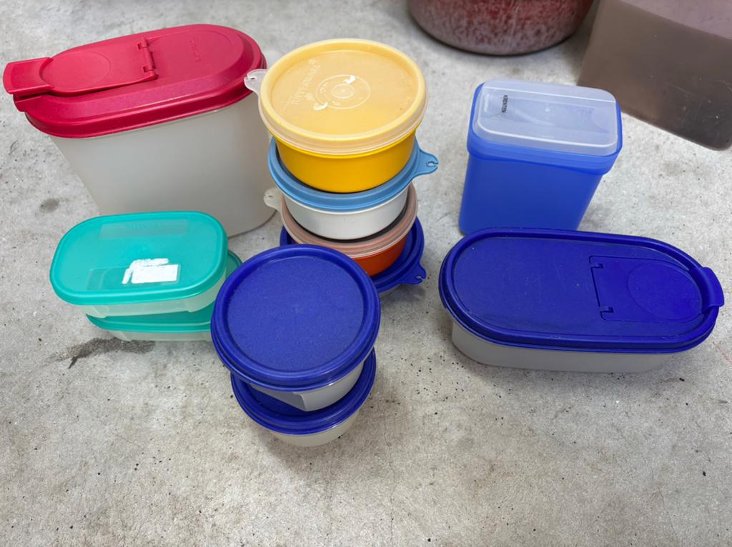 Diverse tupperware bakjes en schenkkan, Ophalen of Verzenden, Overige typen