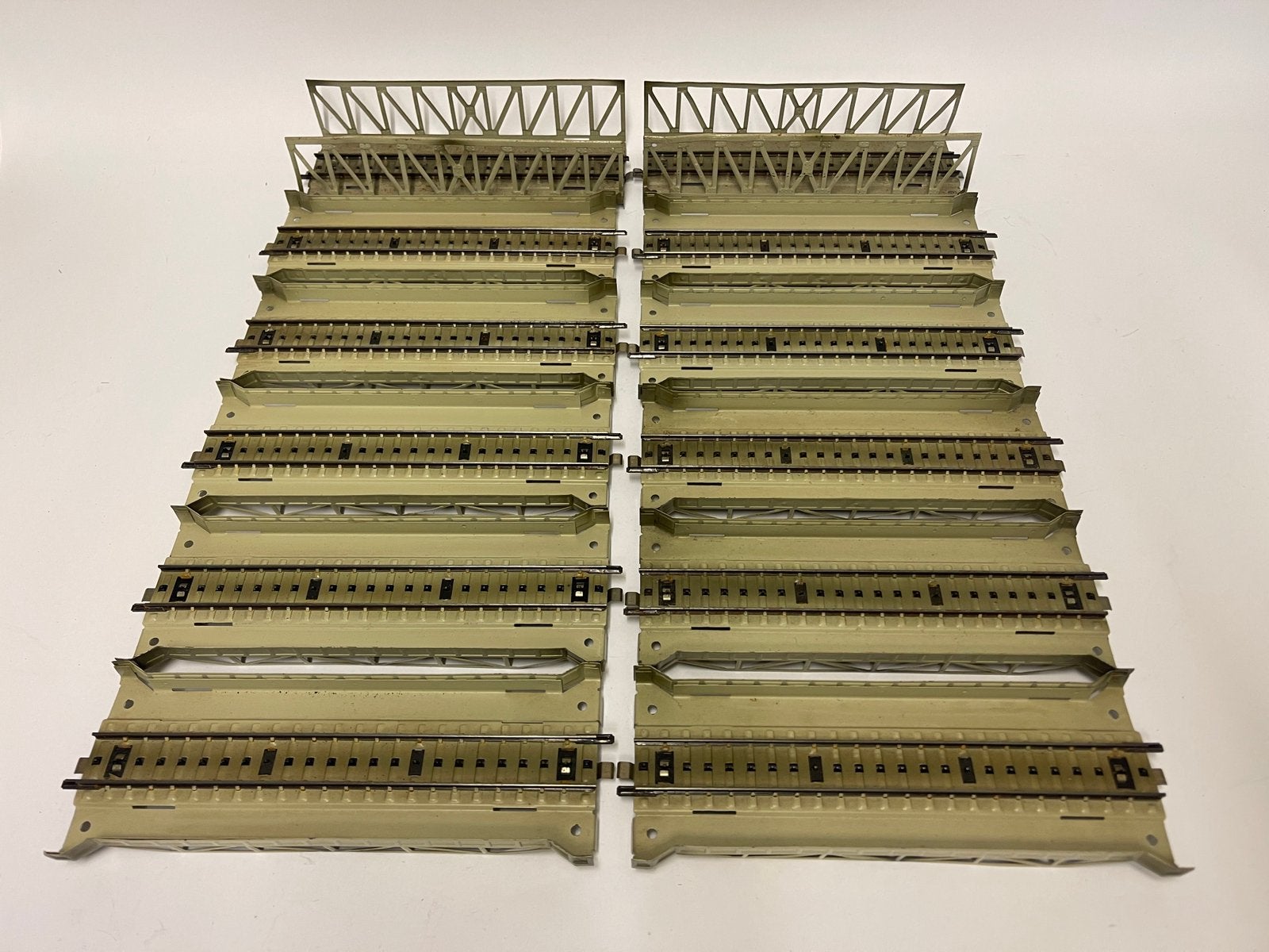 ** Märklin 12 x BRUGDELEN ** 7162 7168 ** GEEN ROEST **, Wisselstroom, Rails, Ophalen of Verzenden, Zo goed als nieuw