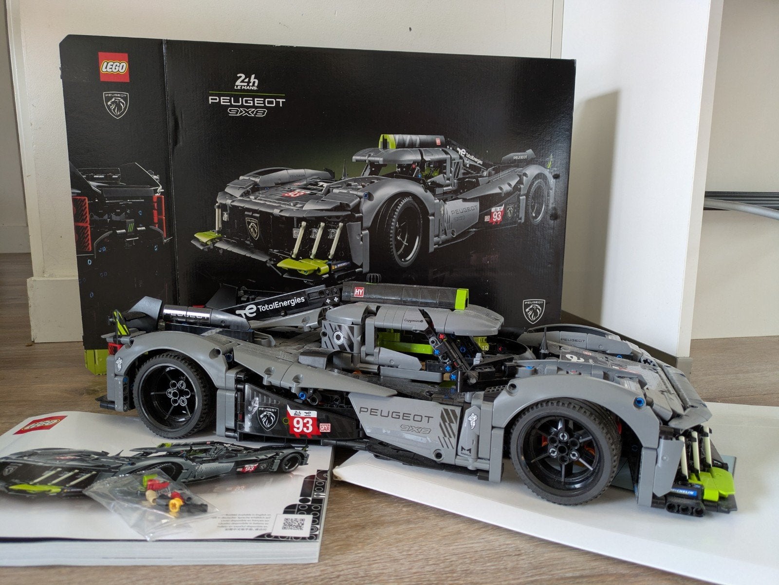 LEGO TECHNIC PEUGEOT 9X8 24H Le Mans Hybrid Hypercar (42156), Lego, Ophalen of Verzenden, Zo goed als nieuw, Inclusief instructies