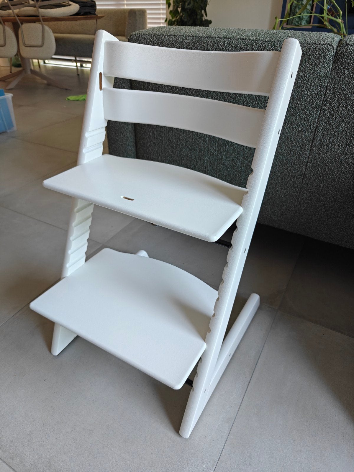 Witte Stokke Trip Trap stoel, nieuw geschilderd, Ophalen, Zo goed als nieuw, Meegroeistoel, Aanschuifbaar