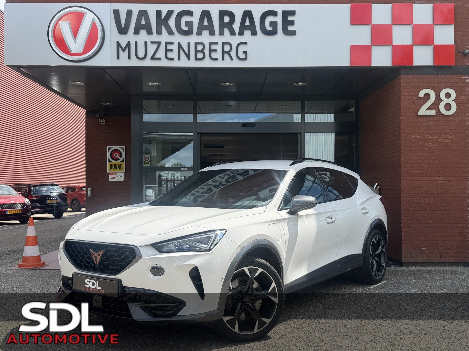 CUPRA Formentor 1.4 e-Hybrid VZ Copper Edition // NAVI // CA, Auto's, Cupra, Gebruikt, Zwart, 4 cilinders, Formentor