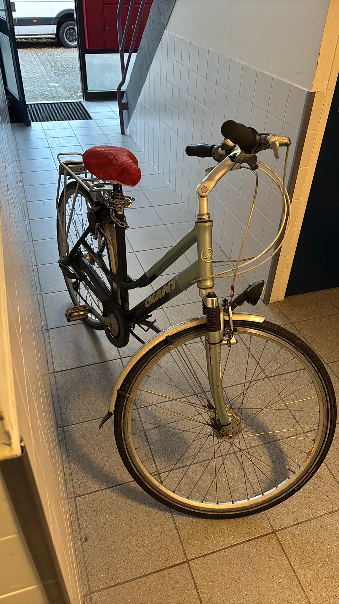 Giant fiets, Ophalen