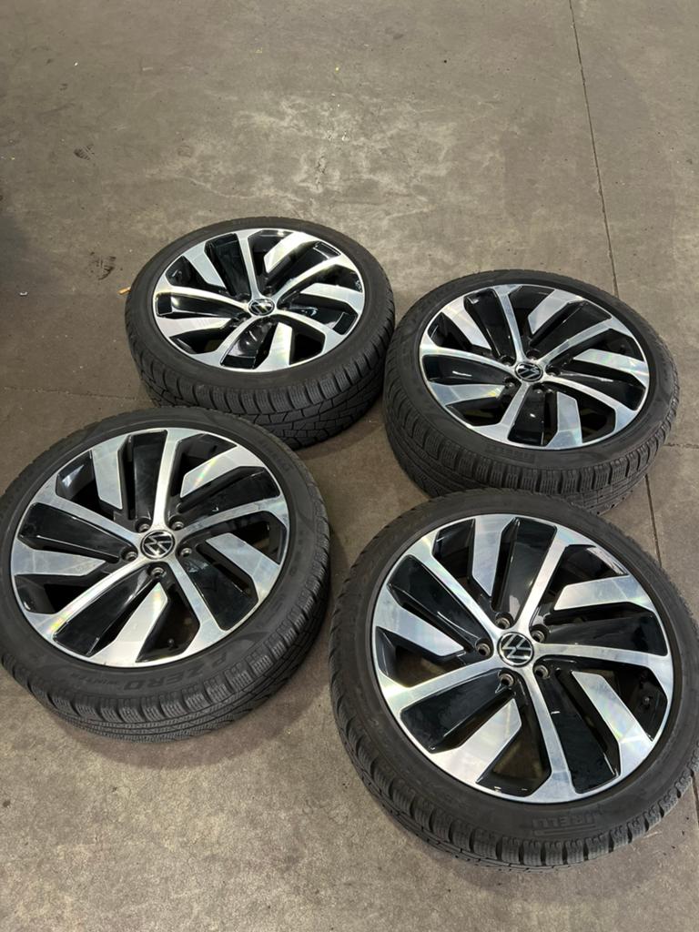 19 INCH ORIGINELE VW ARTEON MONTEVIDEO VELGEN + BANDEN, Auto-onderdelen, Banden en Velgen, 19 inch, 245 mm, Banden en Velgen, Ophalen of Verzenden
