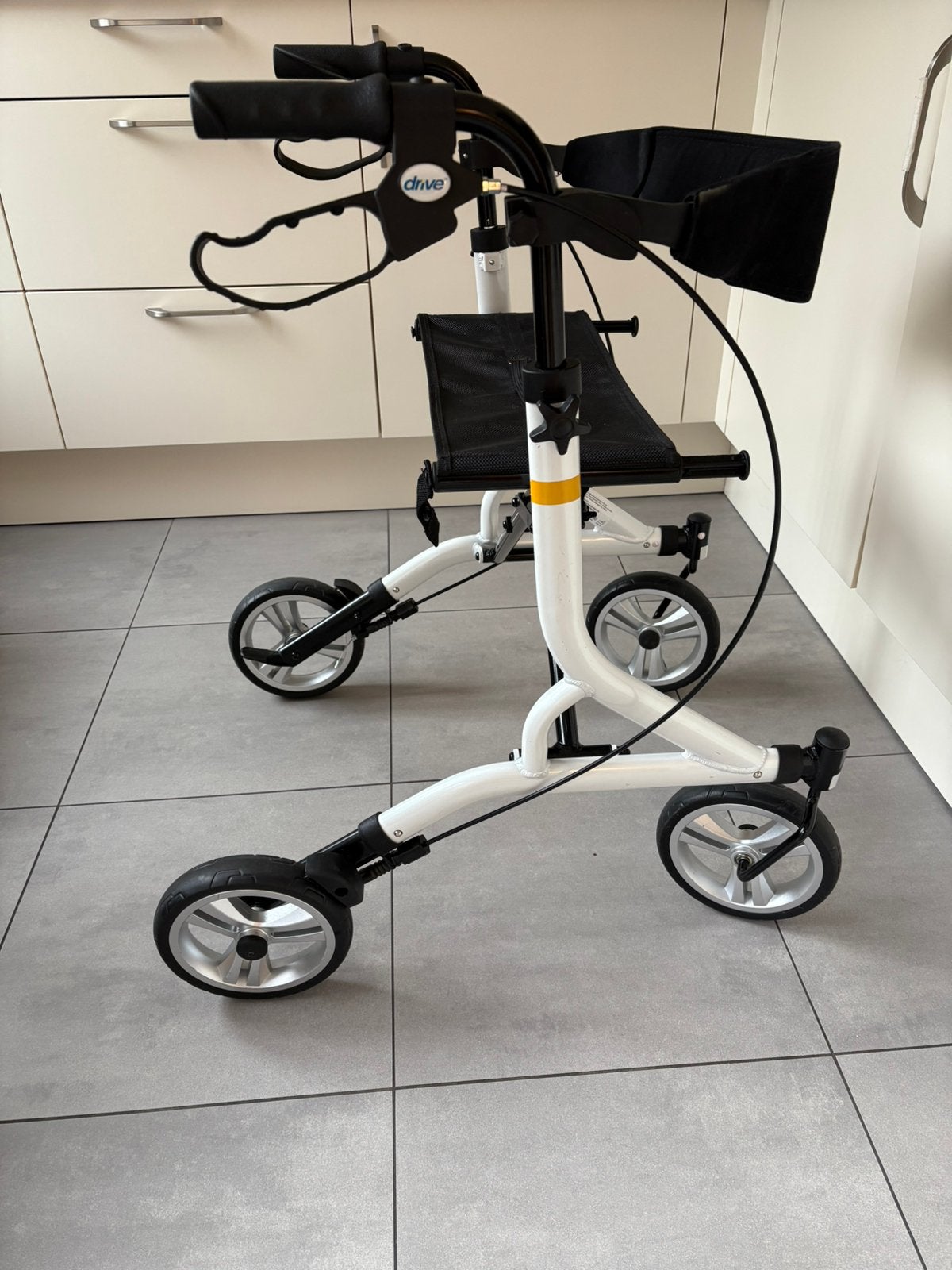 Drive Nitro SL Rollator -Wit, Diversen, Ophalen, Lichtgewicht, Zo goed als nieuw
