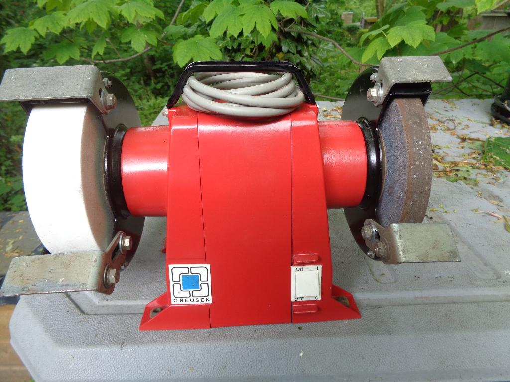 Creusen DS7150TS slijpmachine, Ophalen of Verzenden, Gebruikt, Minder dan 700 watt, Werkbankslijpmachine