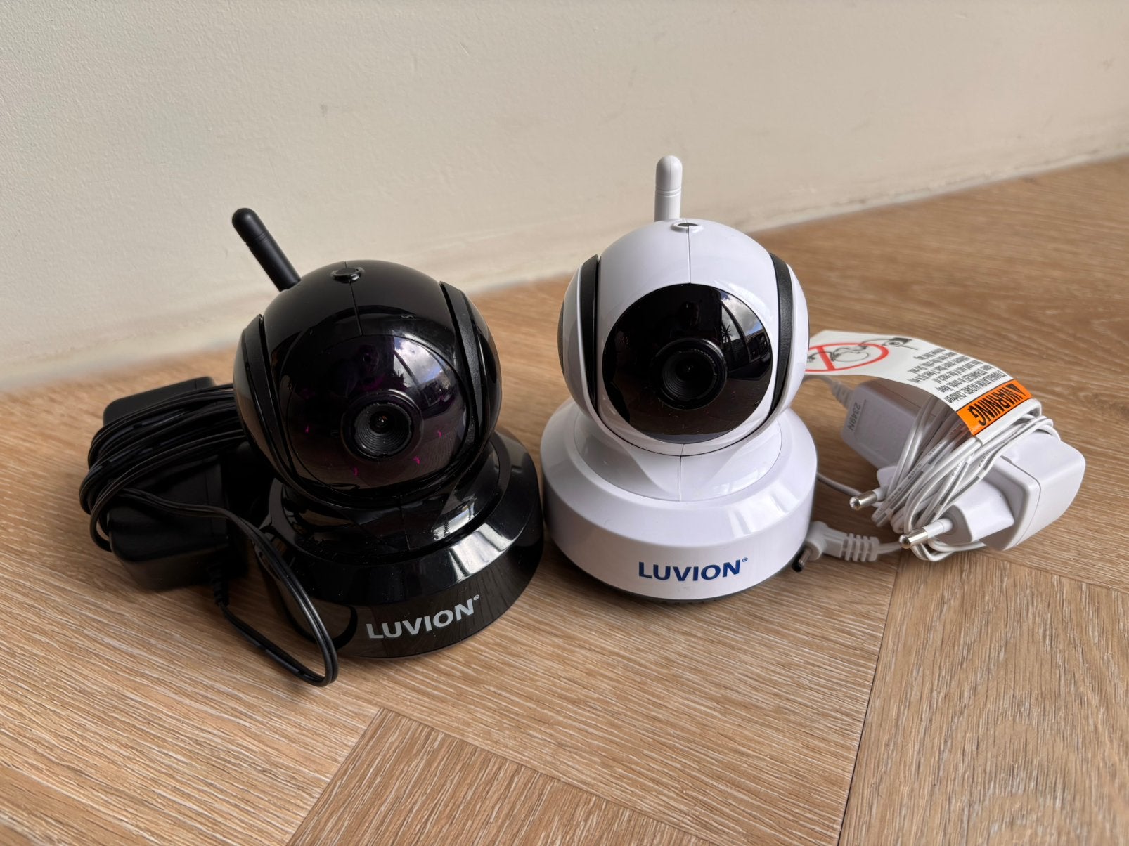 Luvion essential babyfoon camera’s, Ophalen, Zo goed als nieuw, 100 tot 250 meter, Camera