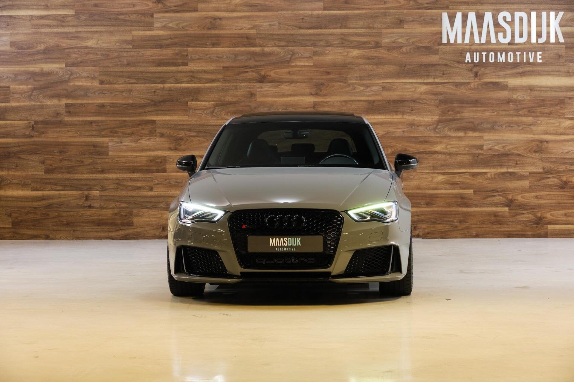 Audi RS3 2.5 TFSI RS3 quattro|NAP|B&O|Pano|RS-zetels|Camera|, Automaat, Gebruikt, 367 pk, Bedrijf