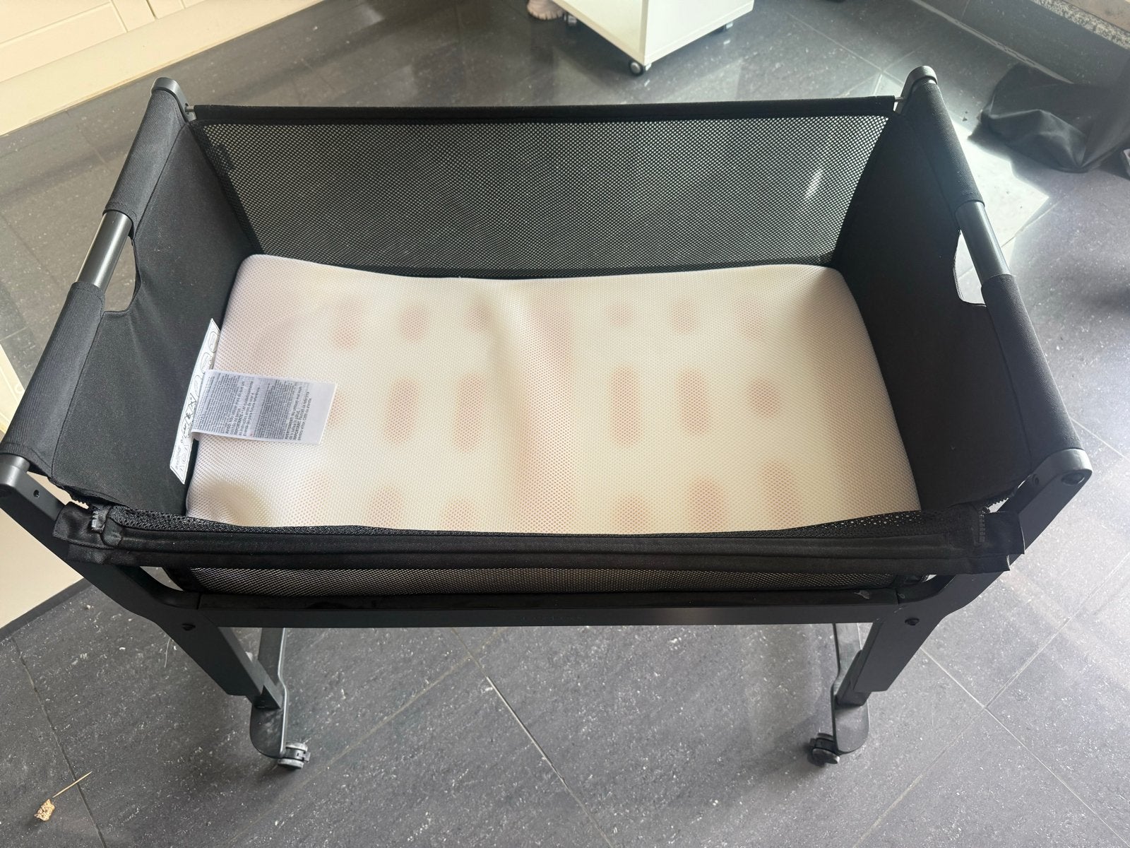 SnüzPod Co-sleeper Zwart - 2x gebruikt, Ophalen, Gebruikt, Wieg