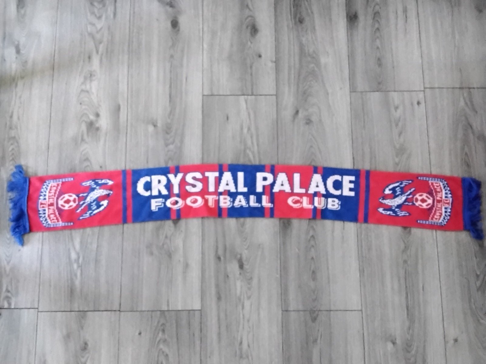 sjaal crystal palace, Ophalen of Verzenden, Zo goed als nieuw, Buitenlandse clubs, Vaantje of Sjaal