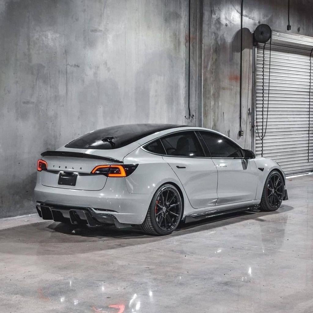 Tesla model 3 body kit voorbumper achterbumper, Auto-onderdelen, Info@fabrikant.eu, Fabrikant BV, Nieuw, Ophalen of Verzenden