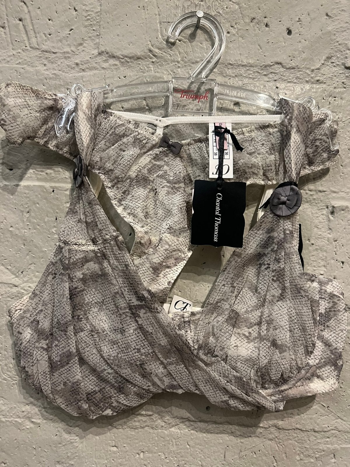 Chantal Thomass bh maat 70D string 36 NIEUW!! Set Nu €40,-, Ophalen of Verzenden, Setje