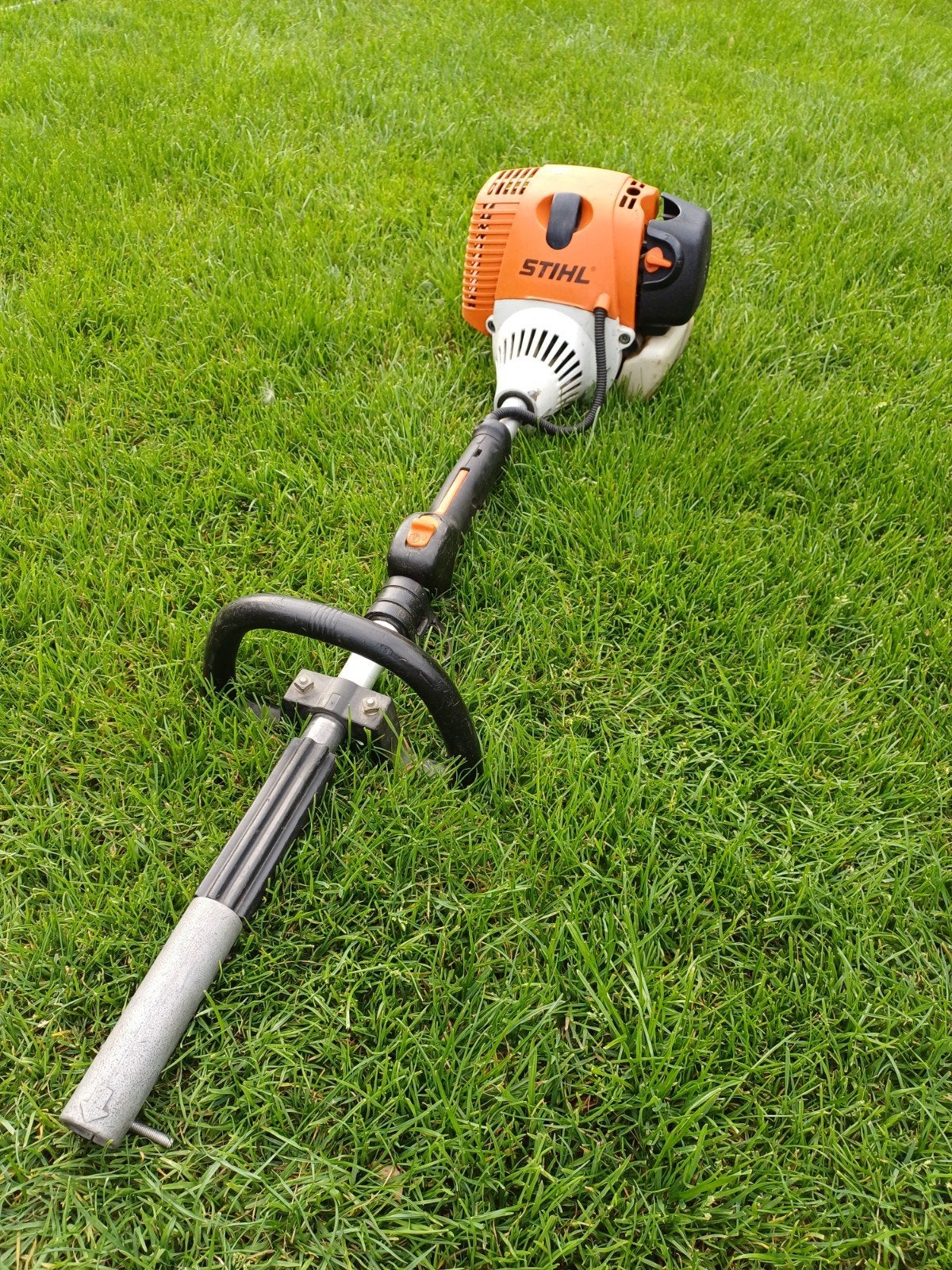 Stihl KM130R Benzine Combimotor, Tuin en Terras, Bosmaaiers, Ophalen, Benzine, Gebruikt, STIHL