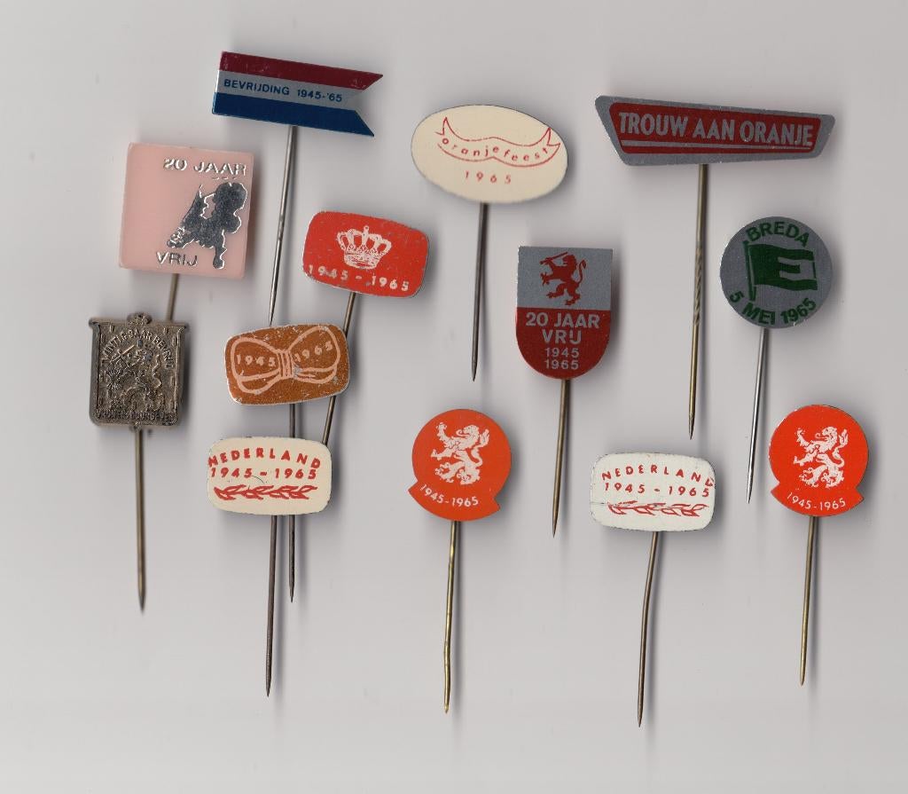 Bevrijdingsdag 5 Mei verzameling speldjes, Verzamelen, Speldjes, Pins en Buttons, Gebruikt, Niet vindbaar, Niet vindbaar, Speldje of Pin