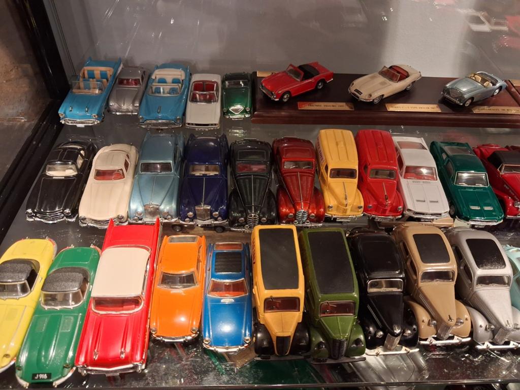 Collectie Dinky Matchbox modelauto's 50 stuks, Ophalen, Zo goed als nieuw, Auto, Dinky Toys
