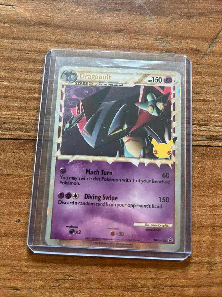 Dragapult SWSH132 Pokémon kaart Celebrations Promo, Verzenden, Zo goed als nieuw, Losse kaart