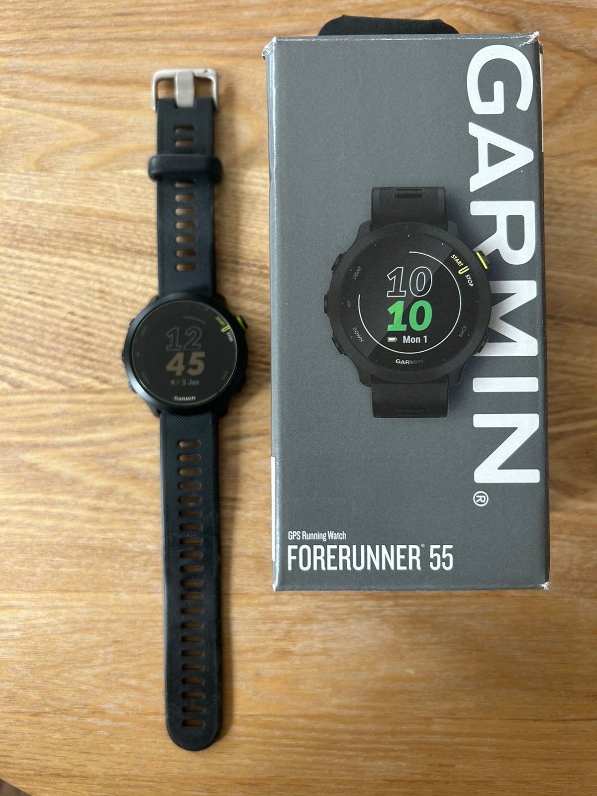 Garmin forerunner 55 zwart, Verzenden, Zwart, Zo goed als nieuw, Waterdicht