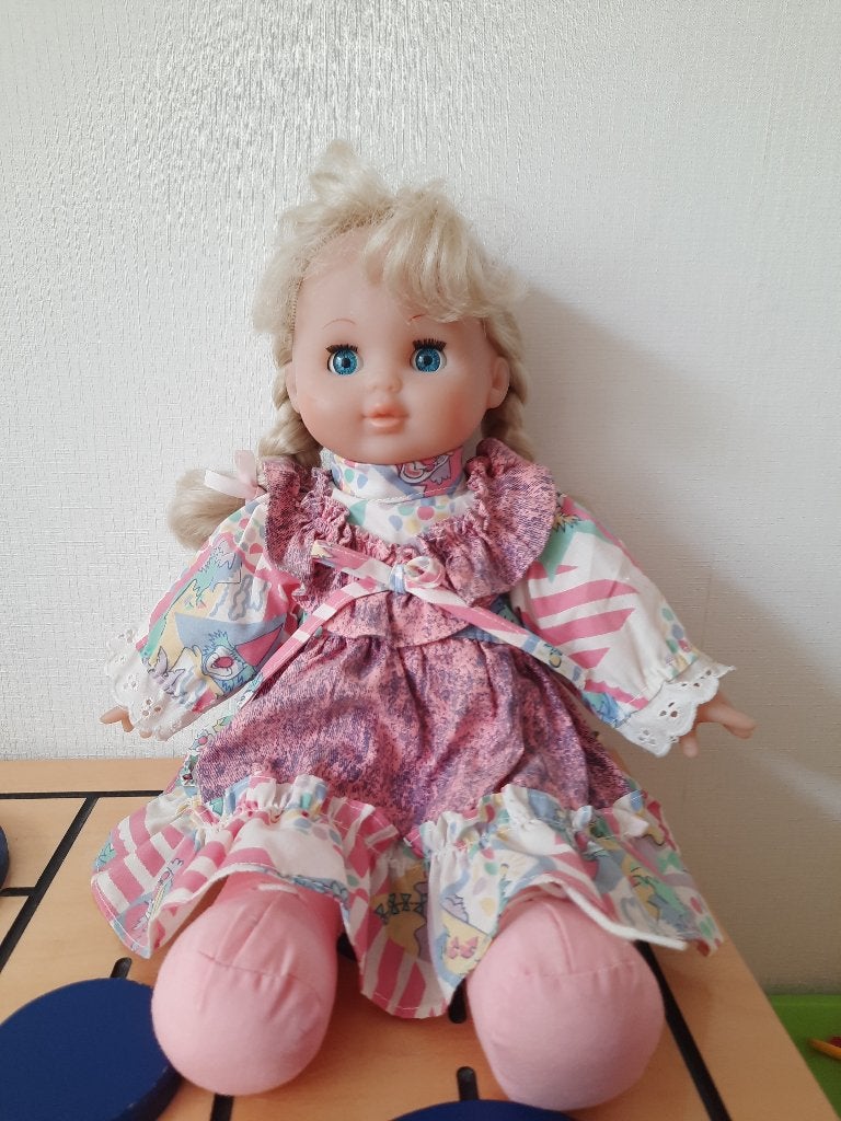babypop slaappop pop, Ophalen of Verzenden, Zo goed als nieuw, Pop
