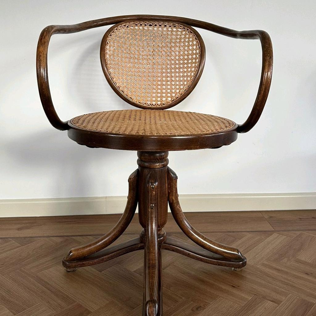 Vintage Model 5501 Bureaustoel Van THONET (voor Radomsko), Ophalen