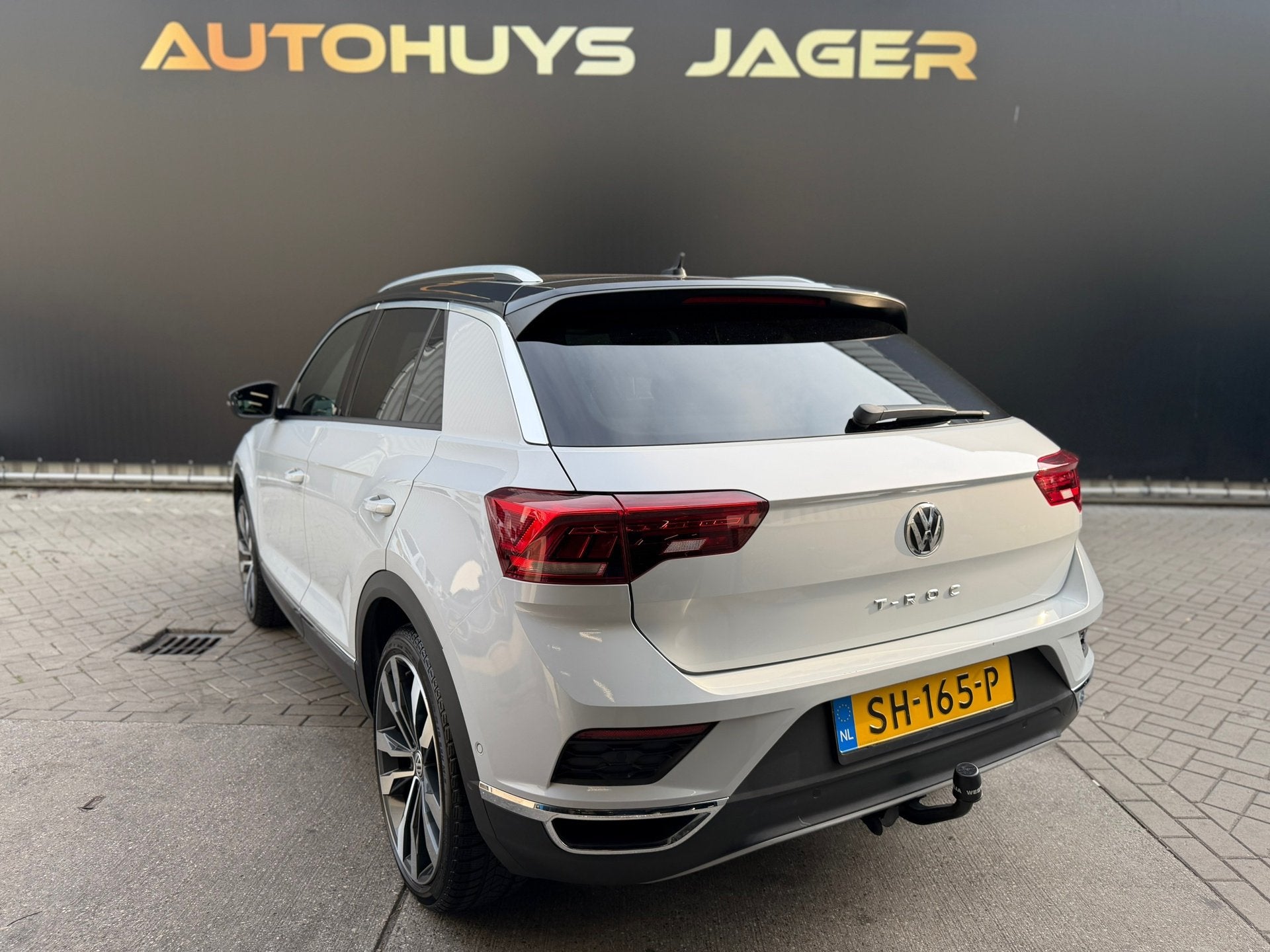 Volkswagen T-Roc 2.0 TSI 4Motion Sport Carplay Camera Acc La, Auto's, Automaat, Dealer onderhouden, Gebruikt, 1984 cc