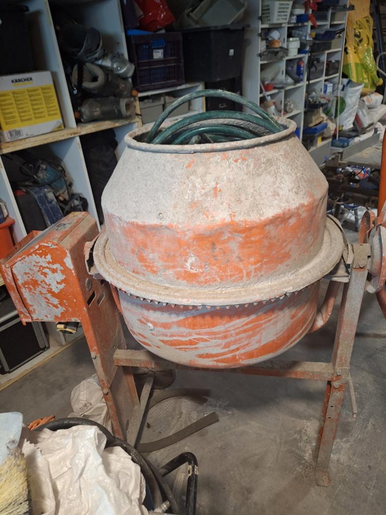 Gebruikte betonmolen - Ideaal voor klussers, Doe-het-zelf en Verbouw, Ophalen of Verzenden, Gebruikt
