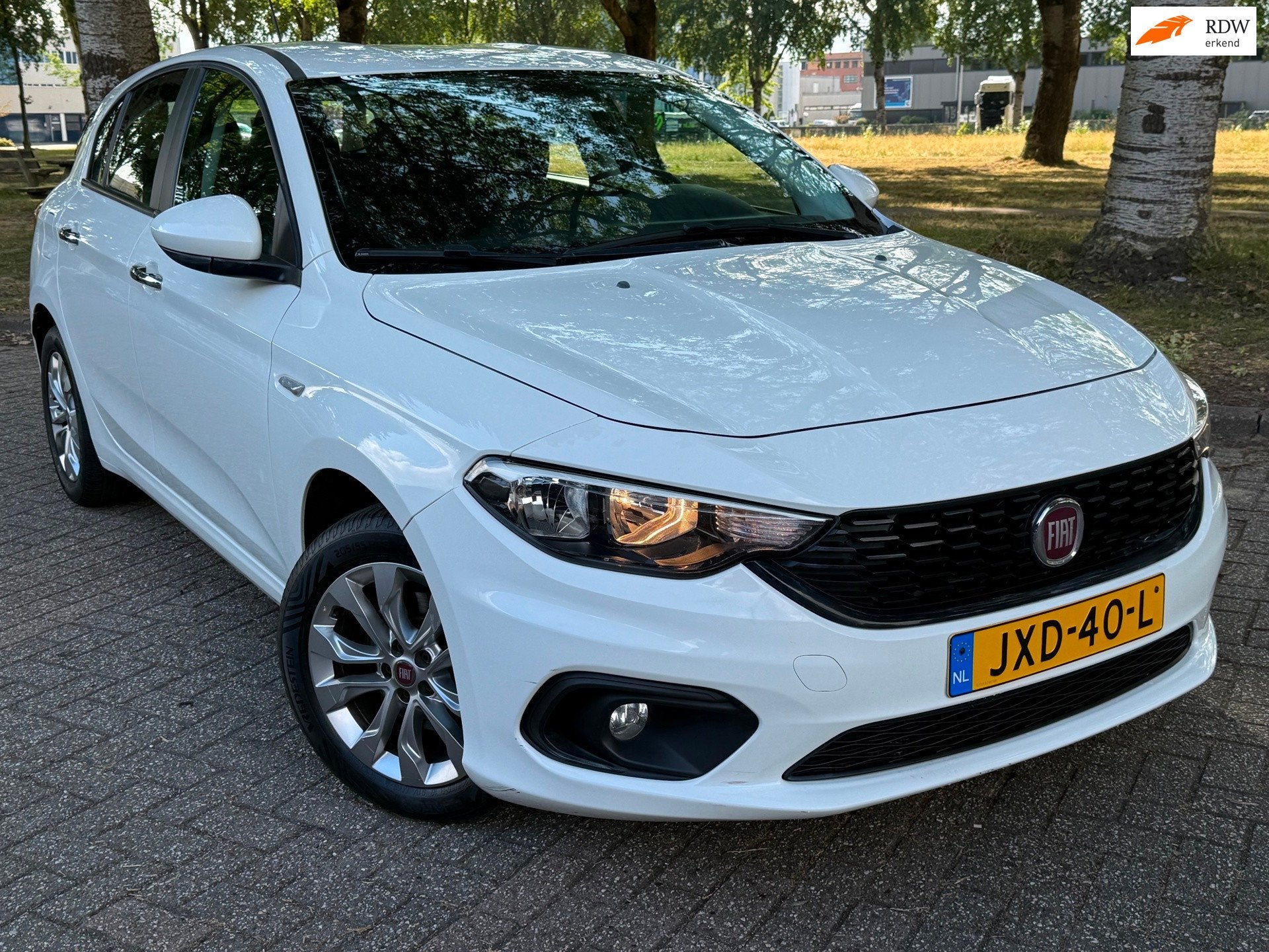 Fiat Tipo 1.4 Street, Auto's, Fiat, Voorwielaandrijving, Gebruikt, Euro 6, Wit